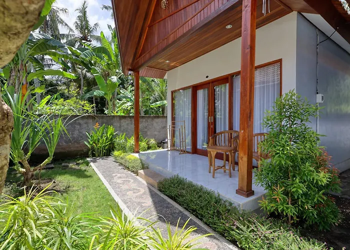 Lavanya Affittacamere 3*